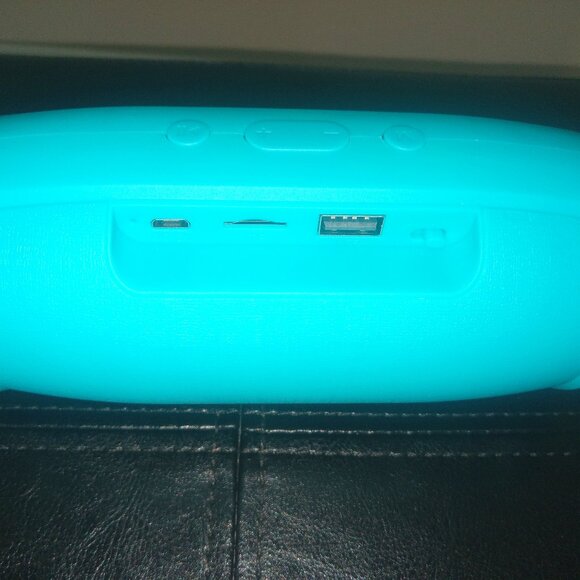 NEW CHARGE MINI 3+ Portable Wireless Speaker - Picture 9 of 13